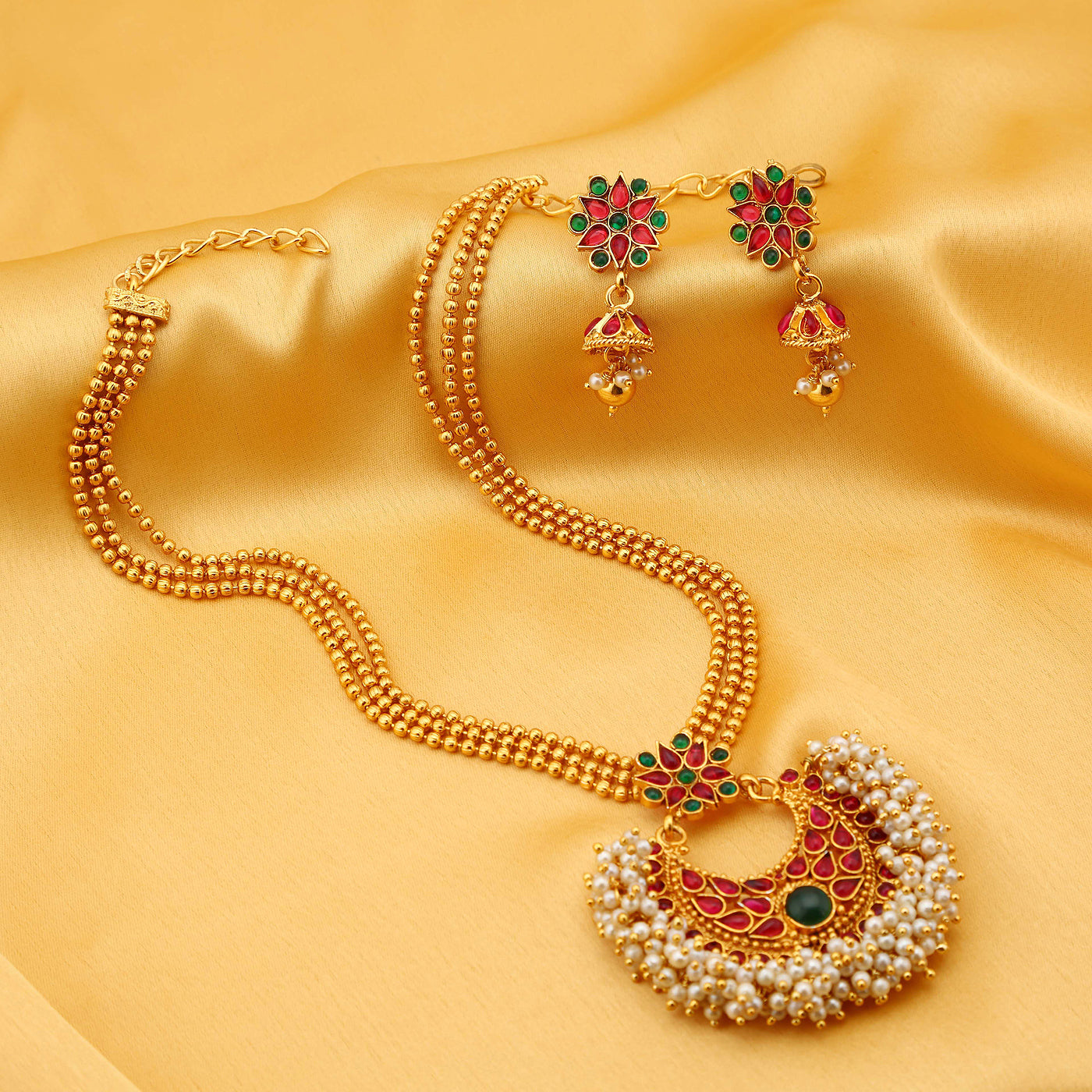 Sukkhi Traditionally Gold Plated Necklace Set For Women 3184NGLDPP950