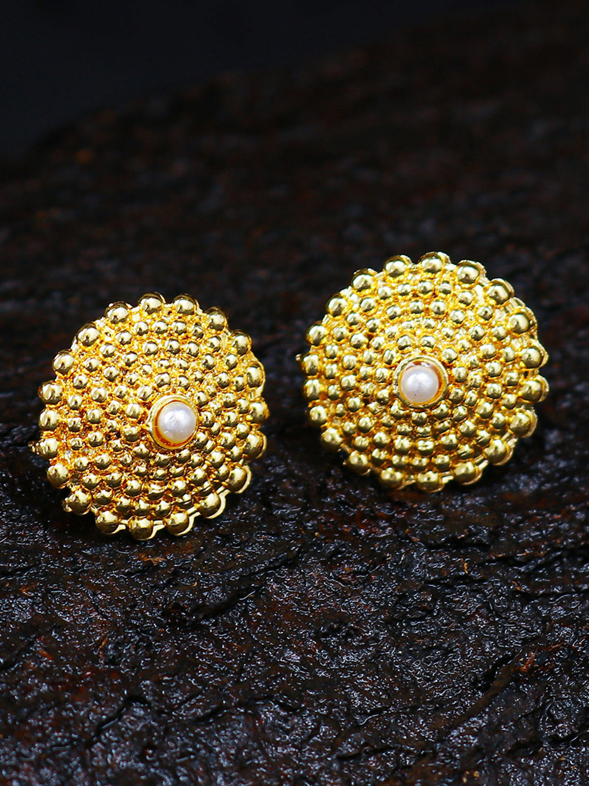 Sukkhi Dazzling Gold Plated Pearl Stud Earring For Women 6615EGLDPP350