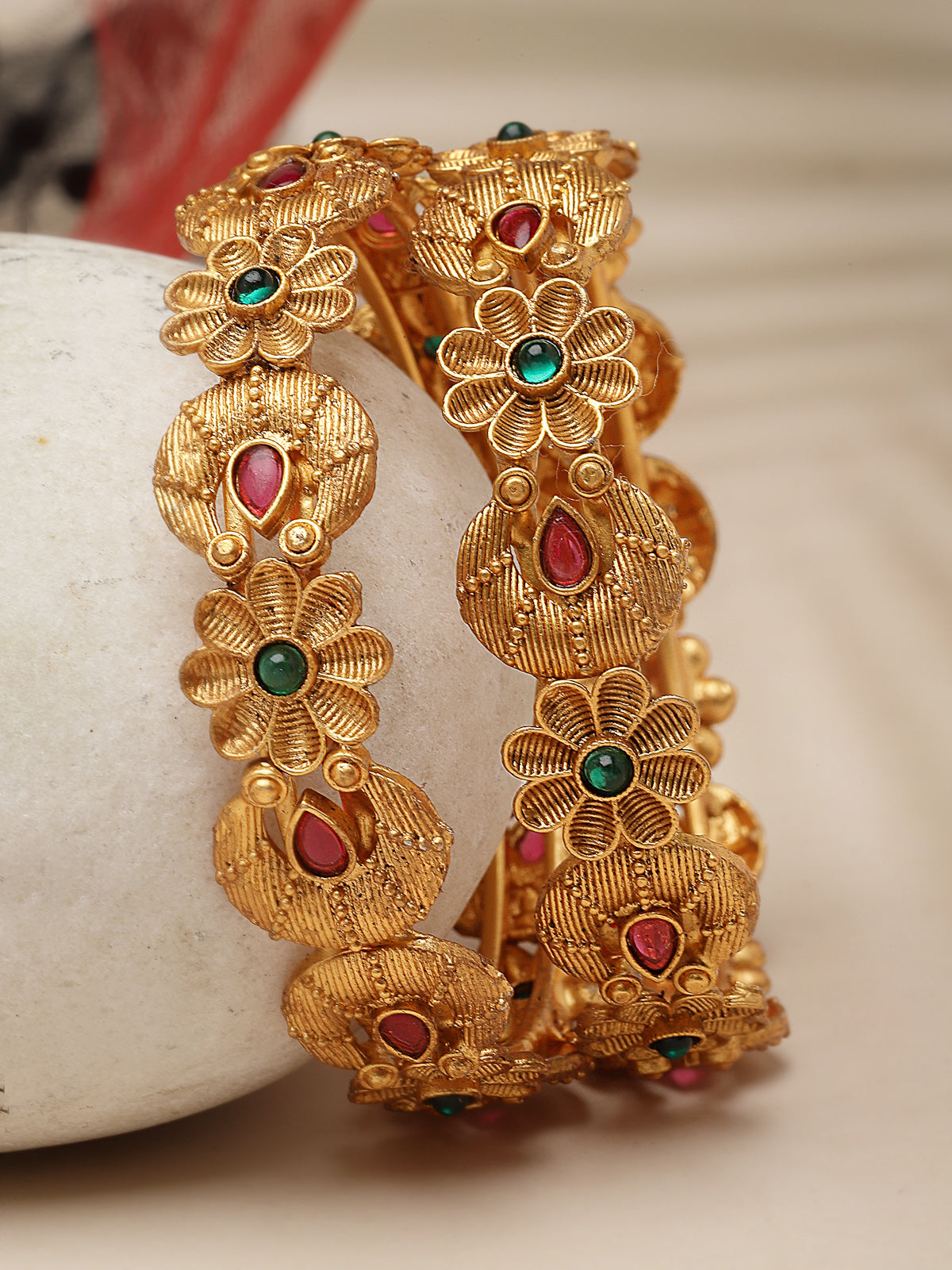 Sukkhi Eye-Catchy Floral Gold Plated Red And Green Kada Bracelet Bangle Jewellery Set for Women & Girls | Set of 2 Latest Design | Birthday Anniversary Gift for Women|B105863