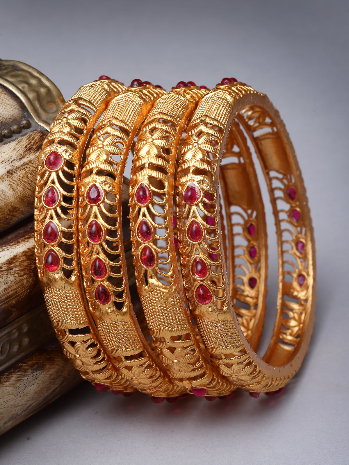 Sukkhi Lavish Gold Plated Red Bracelet Bangle Set Jewellery for Women & Girls | Set of 4 Latest Design | Birthday Anniversary Gift for Women|B105881