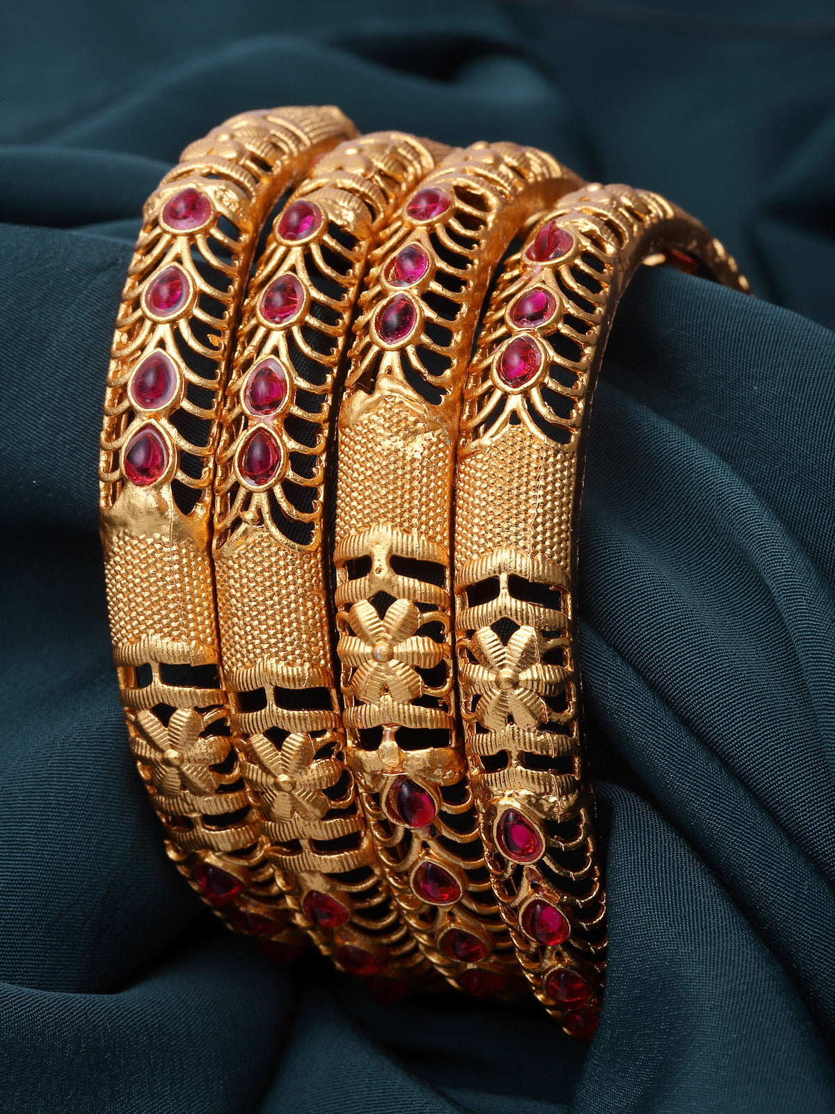 Sukkhi Lavish Gold Plated Red Bracelet Bangle Set Jewellery for Women & Girls | Set of 4 Latest Design | Birthday Anniversary Gift for Women|B105881