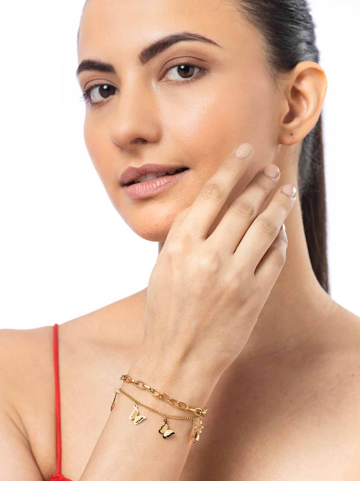 Scintillare By Sukkhi Lavish 18kGold Plated with Stainless Steel Butterfly Charm Adjustable Bracelet Jewellery for Women & Girl|Anti Tarnish Jewellery|Gifts for Wife Girlfriend Mother Sister|BC107025