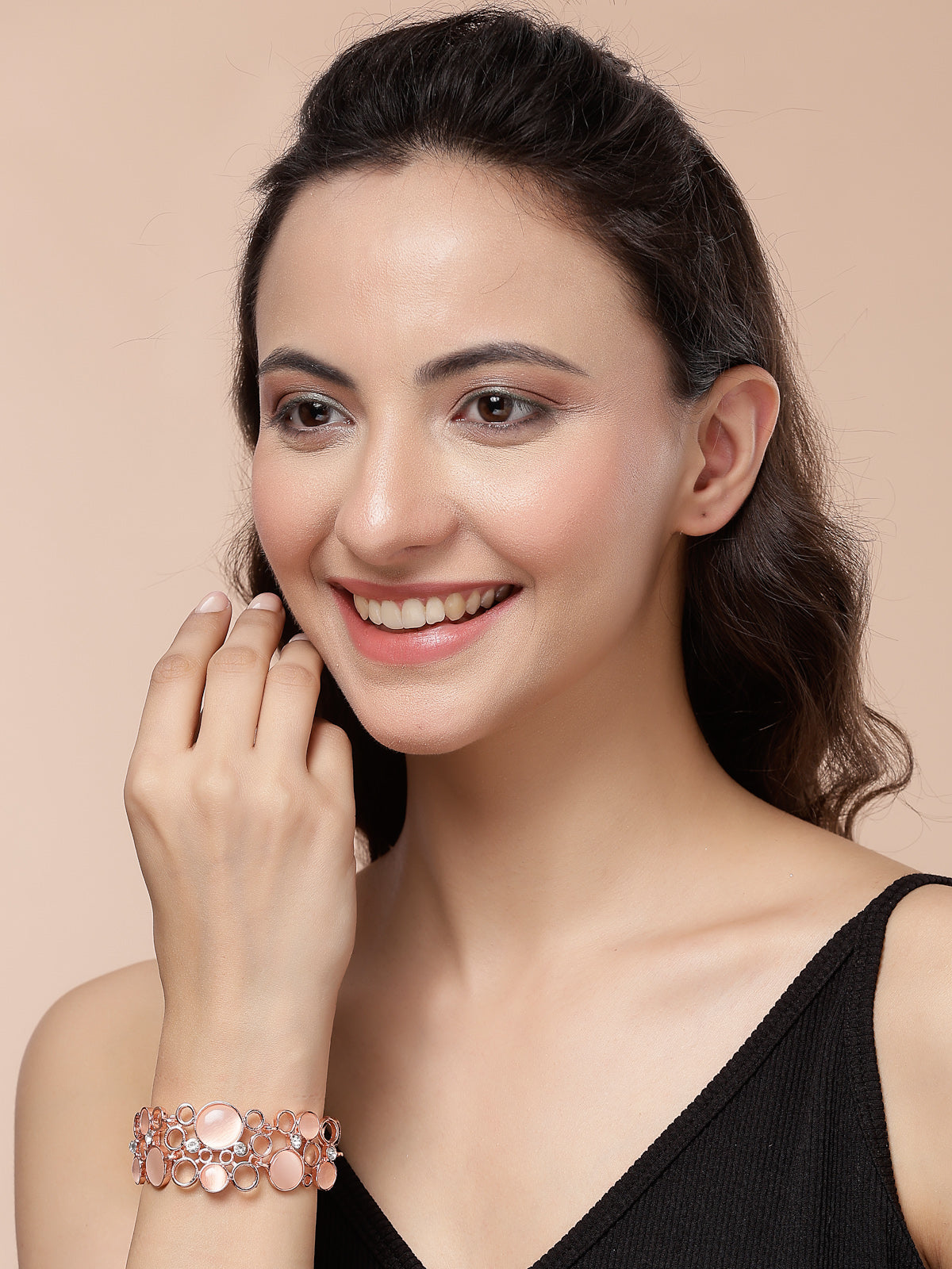 Scintillare By Sukkhi Unique Fashionable Rose Gold Plated Crystal Stones Studded Round Style Bracelet Jewellery For Women & Girls|Gifts for Wife Girlfriend Mother Sister|BC107138