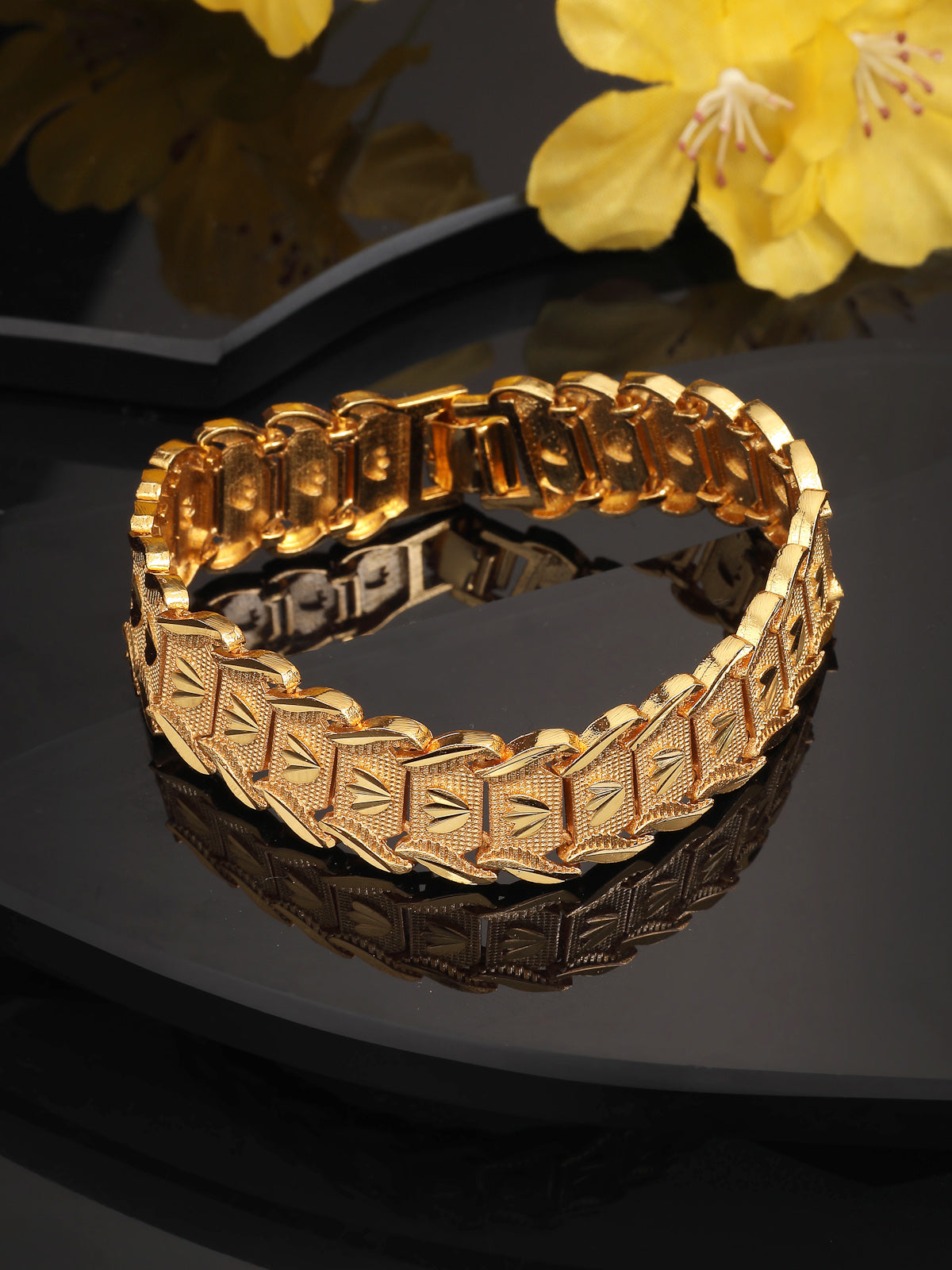 Scintillare By Sukkhi Impressive Copper Gold Plated Durable Stainless Steel Chain Bracelet Jewellery For Men & Boys|Fold Over Clasp type|Gift for Anniversary Birthday|BC107139