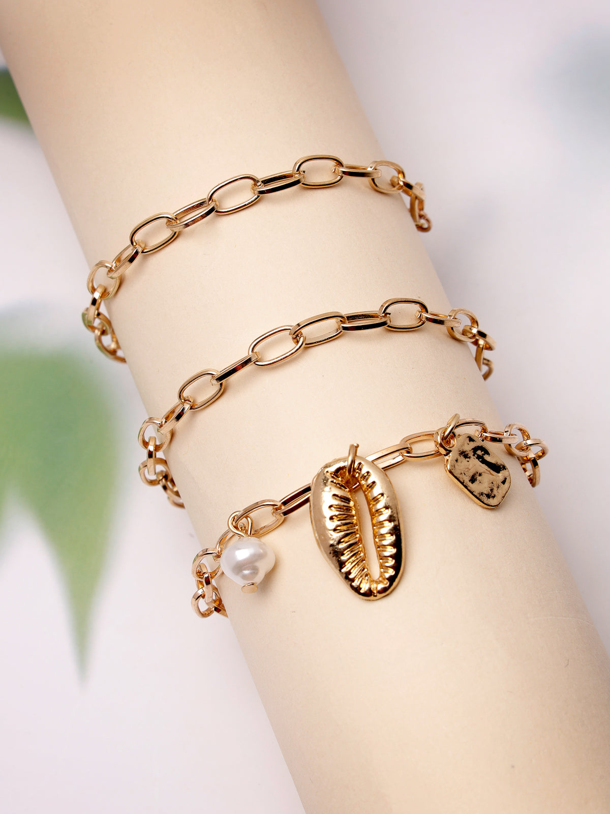 Scintillare by Sukkhi Trendy Latest Stackable Design Gold Plated Multilarer Adjustable Crystals Combo Bangle Bracelet for Women & Girls (Set of 4)|Birthday Gift for Women|(Golden)|CBBC106795