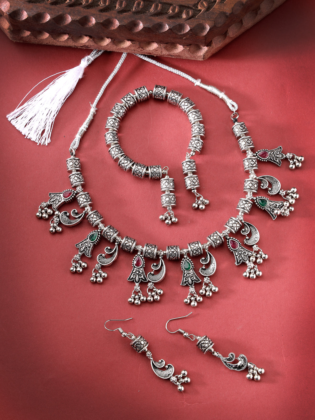 Sukkhi Pretty Oxidised Rhodium Plated With AD Stones Silver Chokder Necklace Set with Dangler Earring & Adjustable Bracelet Combo Jewellery Set For Women & Girls |Set of 1|CBMIX106031