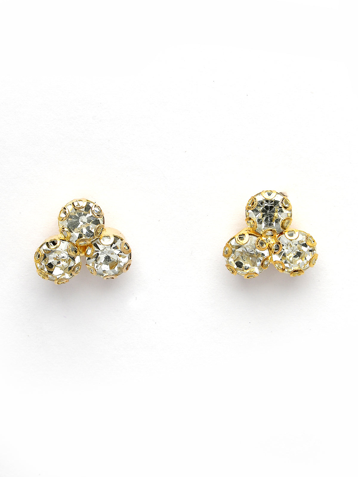 Sukkhi Decorative Crystals Stones Studded Gold Plated Choker Necklace Set with Studs Earrings & Adjustable Bracelet Combo Jewellery Set For Women & Girls|Set of 1|CBMIX106867