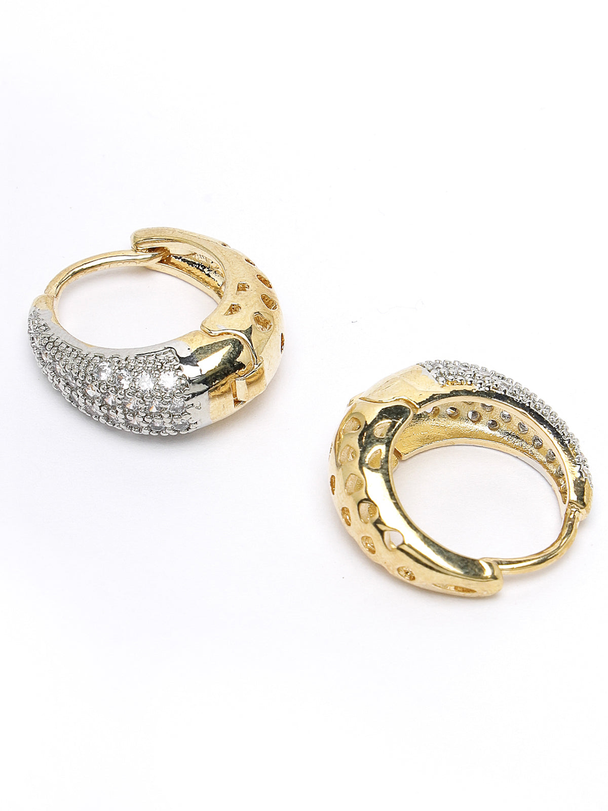 Scintillar by Sukkhi Lavish Valentine Gifts Collection Gold Plated Heartlinks Contemporary Finger Ring for Women & Girls | |LR106570