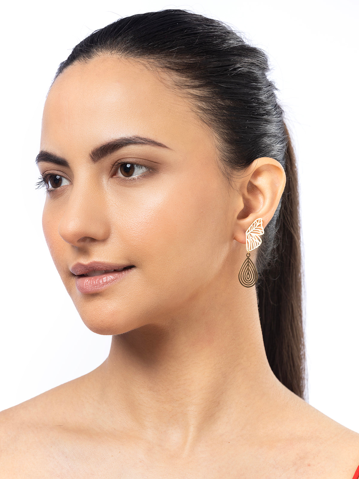 Scintillare By Sukkhi Latest Stylish 18kGold Plated with Stainless Steel Butterfly Dangler Earring Jewellery for Women & Girls|Anti Tarnish Jewellery|Gifts for Wife Girlfriend Mother Sister|E107000