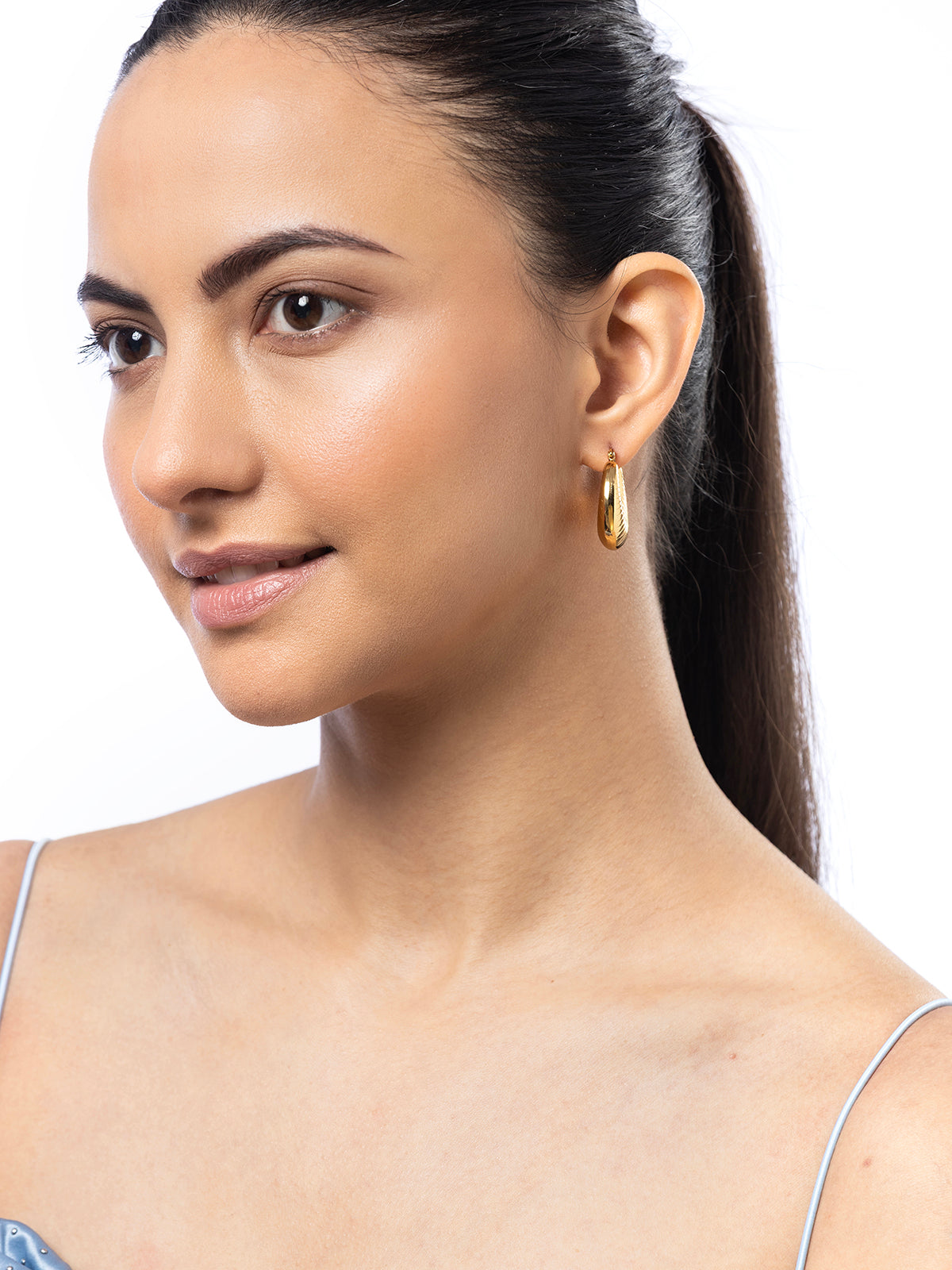 Scintillare By Sukkhi Classy Style 18kGold Plated with Stainless Steel Hoop Bali Korean Fashion Earring Jewellery for Women&Girls|Anti Tarnish Jewellery|Gifts for Wife Girlfriend Mother Sister|E107032