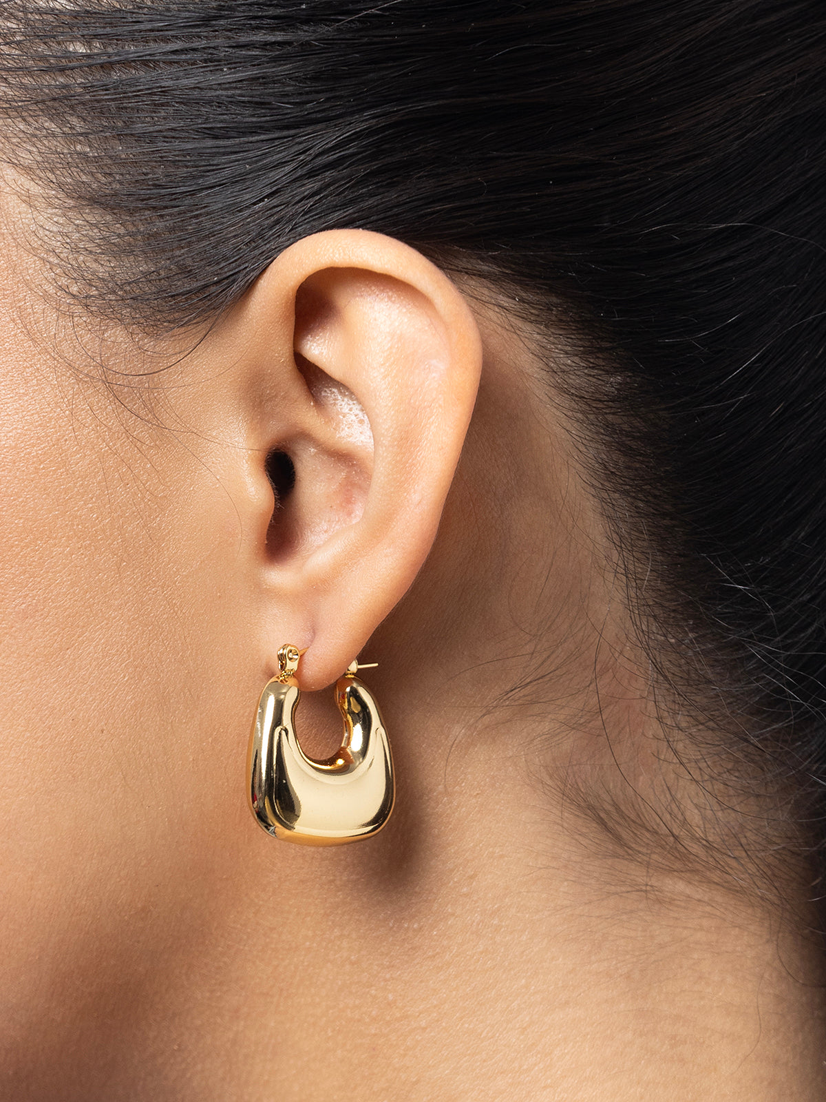 Scintillare By Sukkhi Chunky Golden Stainless Steel Small Hoop Bali Korean Fashion Earring Jewellery for Women & Girls|Anti Tarnish Jewellery|Gifts for Wife Girlfriend Mother Sister|E107034