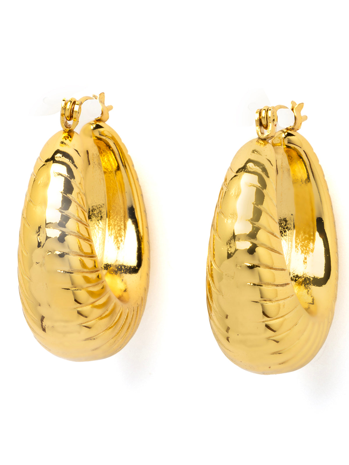 Scintillare By Sukkhi Chunky 18k Gold Plated with Stainless Steel Small Hoop Bali Korean Fashion Earring Jewellery for Women & Girls|Anti Tarnish Jewellery|Gifts for Wife Girlfriend Mother|E107037