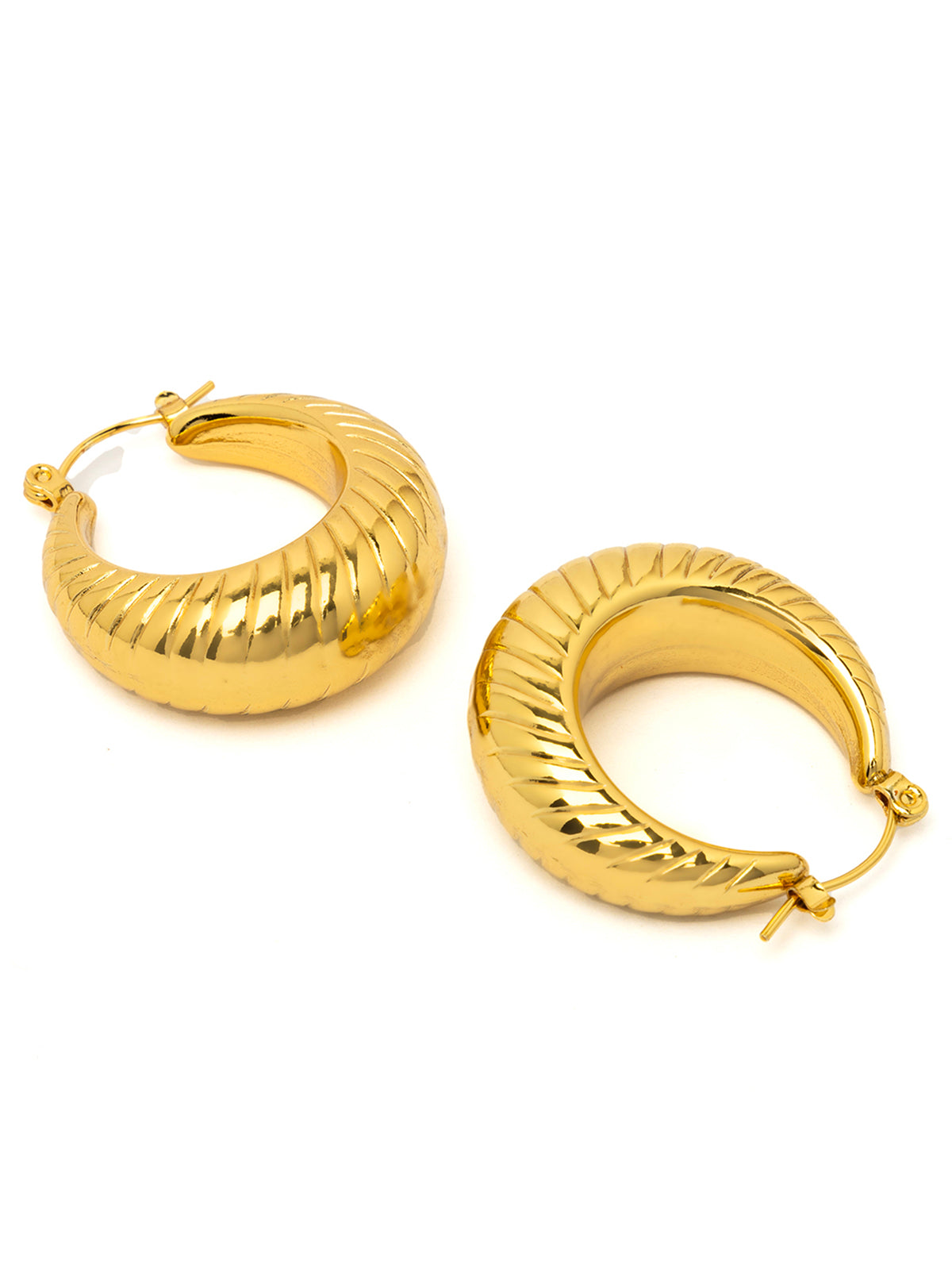 Scintillare By Sukkhi Chunky 18k Gold Plated with Stainless Steel Small Hoop Bali Korean Fashion Earring Jewellery for Women & Girls|Anti Tarnish Jewellery|Gifts for Wife Girlfriend Mother|E107037
