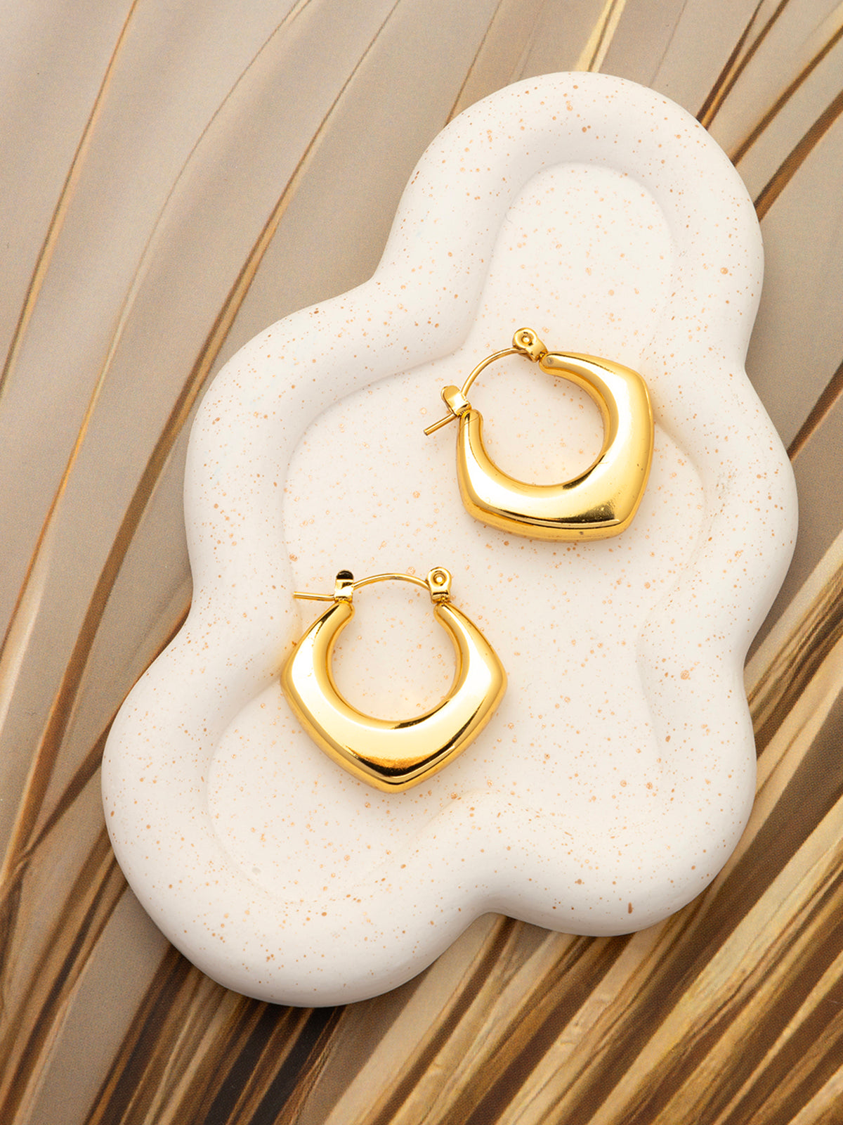 Scintillare By Sukkhi Fashion 18Gold Plated with Stainless Steel Small Hoop Bali Korean Fashion Earring Jewellery for Women&Girls|Anti Tarnish Jewellery|Gifts for Wife Girlfriend Mother Sister|E107038