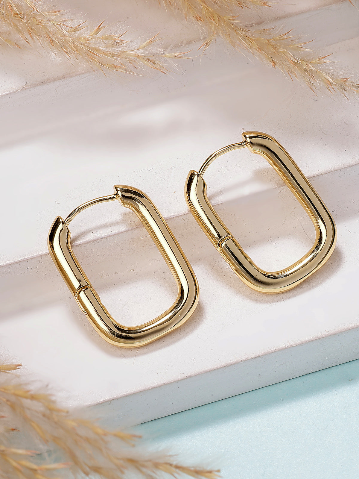 Scintillare By Sukkhi Celebrity Inspired 18k Gold Plated Anti Tarnish Simple Plain Link Chain Chunky Hoop Earrings for Women & Girls|Pair of 1|Latest Stylish Trendy Jewellery|E107285