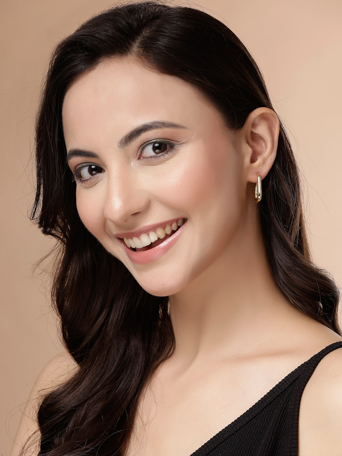 Scintillare By Sukkhi Celebrity Inspired 18k Gold Plated Anti Tarnish Simple Plain Link Chain Chunky Hoop Earrings for Women & Girls|Pair of 1|Latest Stylish Trendy Jewellery|E107285