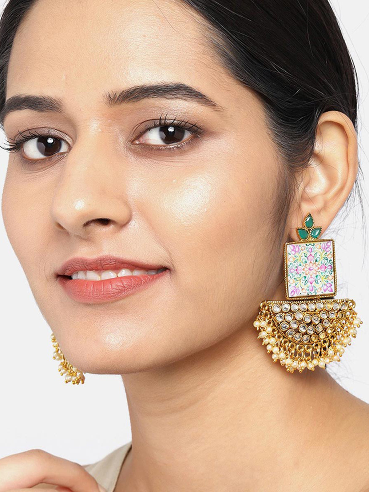 Sukkhi Astonish Kundan Gold Plated Pearl Chandelier Earring for Women E83487