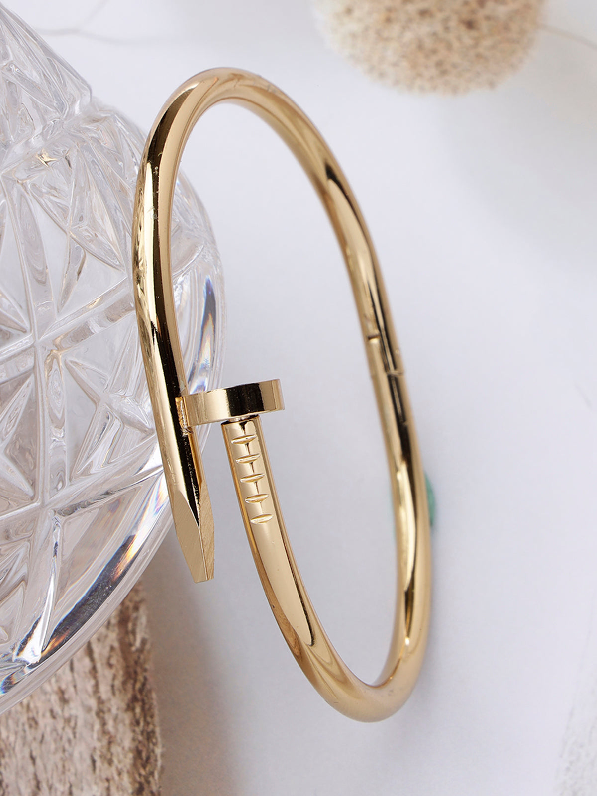 Scintillare By Sukkhi Modern Fashionable Gold Plated with Stainless Steel Openable Kada Bracelet Jewellery for Women & Girls|Anti Tarnish Jewellery|Gifts for Wife Girlfriend Mother Sister|K107049