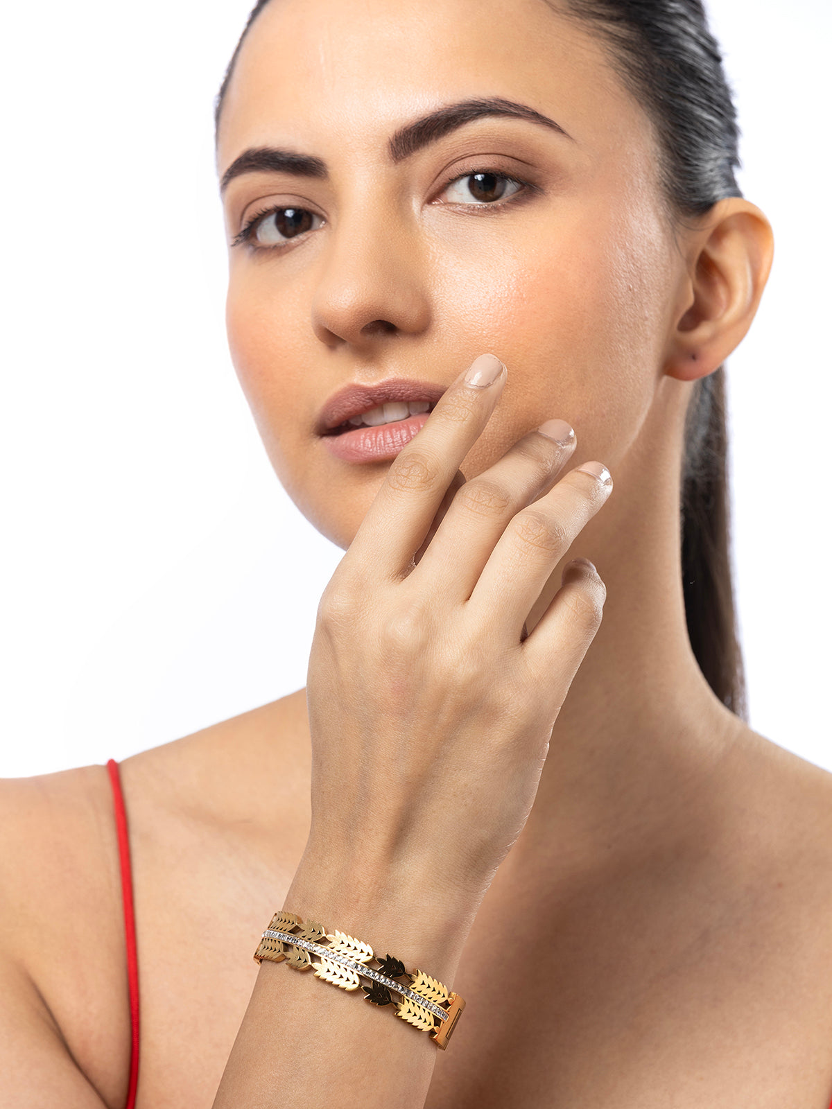 Scintillare By Sukkhi Multi Stylish 18kGold Plated with Stainless Steel & Crystal Stones Openable Kada Bracelet Jewellery for Women&Girls|Anti Tarnish Jewellery|Gift for Wife Girlfriend Mother|K107052