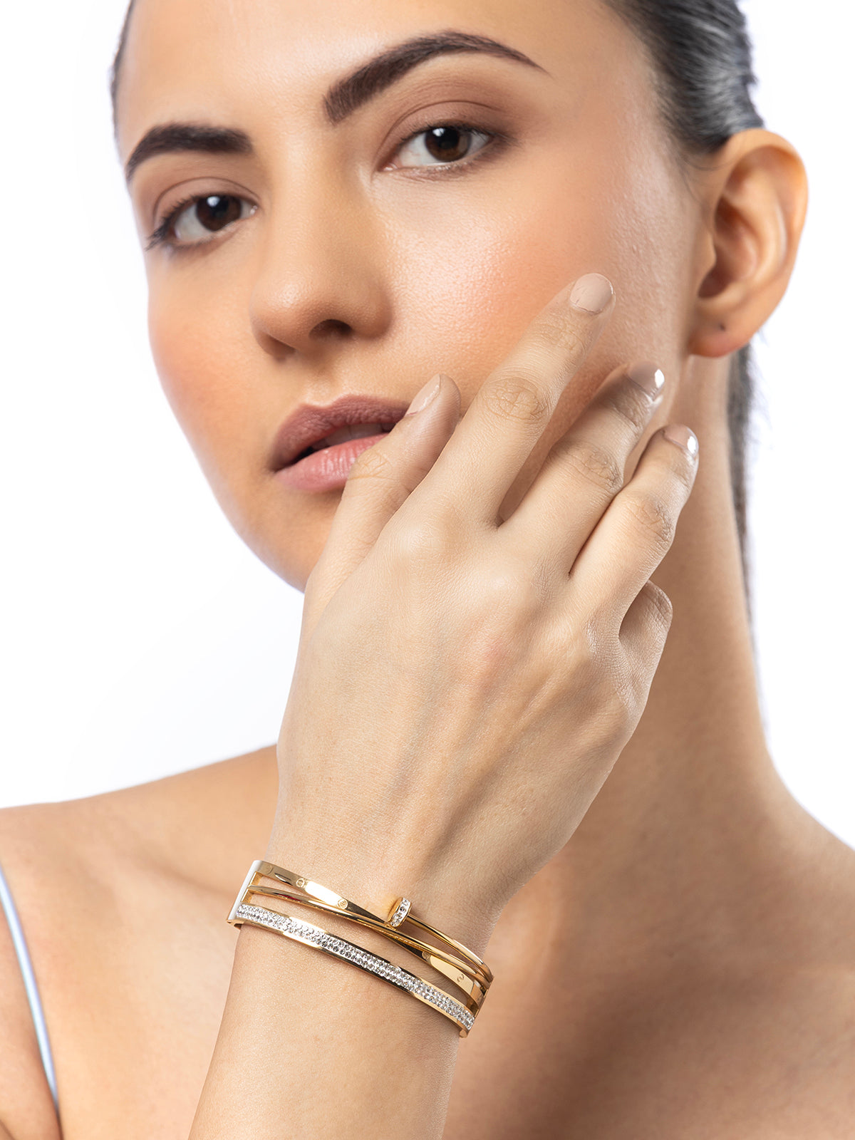 Scintillare By Sukkhi 18Gold Plated with Stainless Steel Multilayer Openable Kada Bracelet Jewellery for Women & Girls|Anti Tarnish Jewellery|Gifts for Wife Girlfriend Mother Sister|K107054