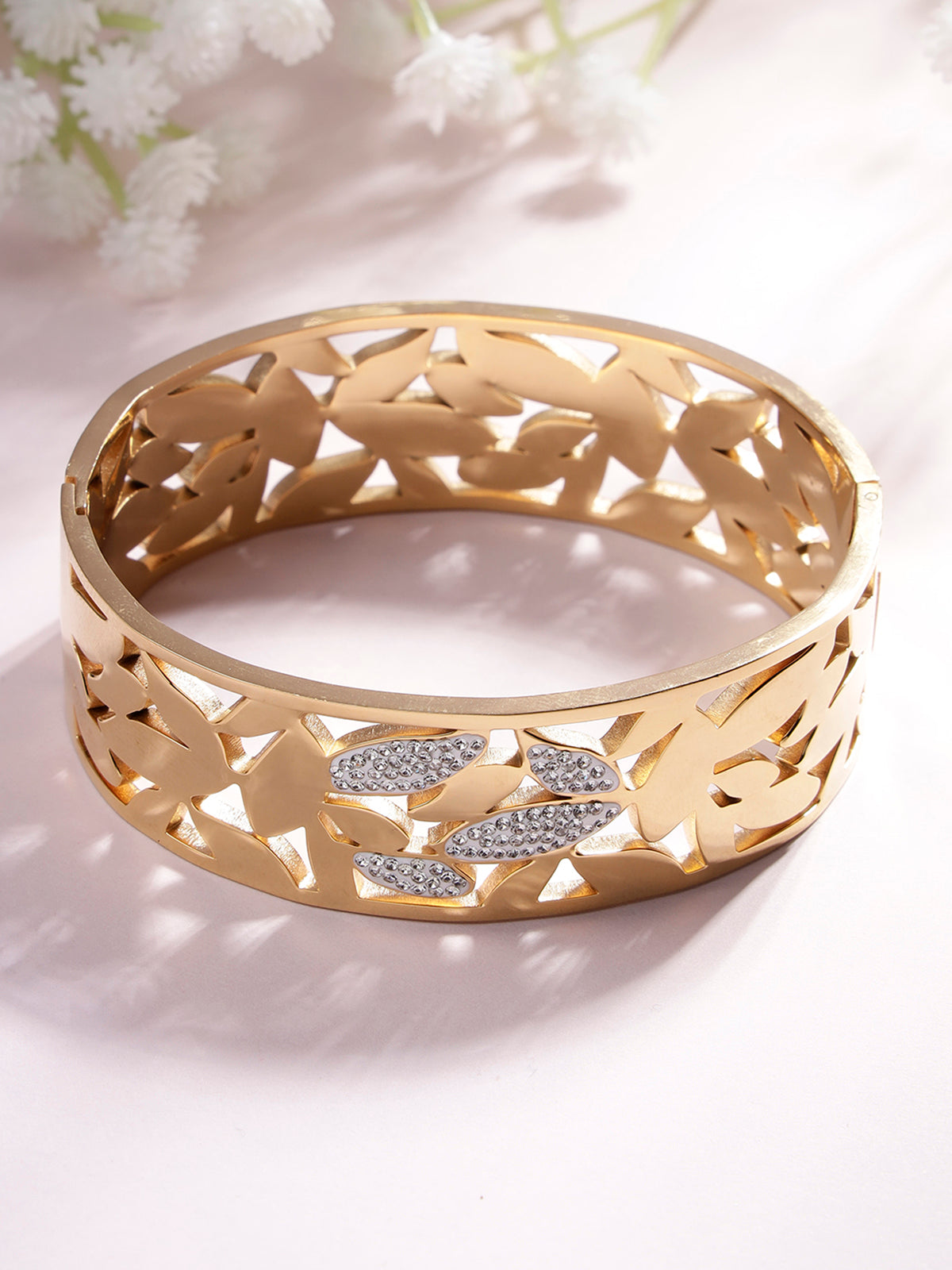 Scintillare By Sukkhi Stylish Gold Plated with Stainless Steel & Crystal Stones Openable Kada Bracelet Jewellery for Women & Girls|Anti Tarnish Jewellery|Gift for Wife Girlfriend Mother Sister|K107059