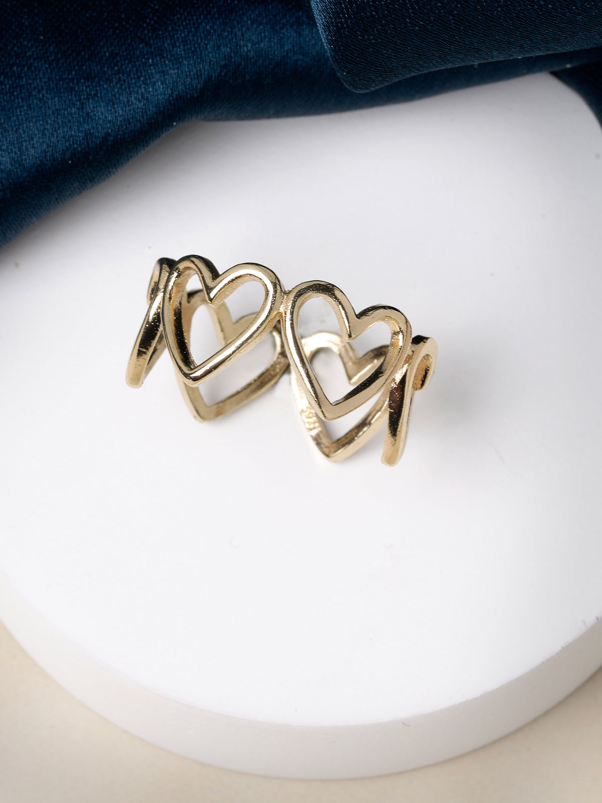 Scintillare by Sukkhi Love Inspired Rhodium Plated Silver Solitaire Heart Shaped American Diamonds Finger Ring for Women & Girls | Valentine Day Gifts Collection|LR106571