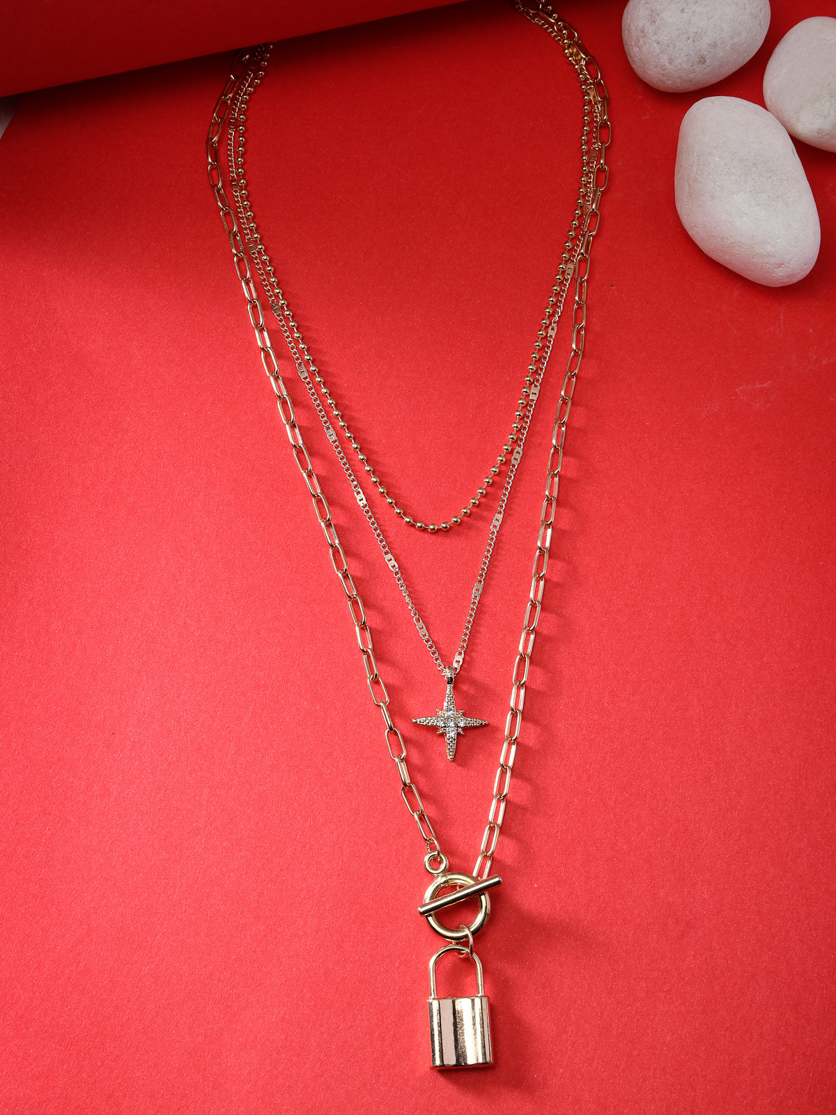 Scintillare by Sukkhi Western Style Gold Plated Heart Lock Pendant Necklace for Women & Girls |Birthday Gift for Girls And Women Anniversary Gift for Wife| Gifts Collection|N106612