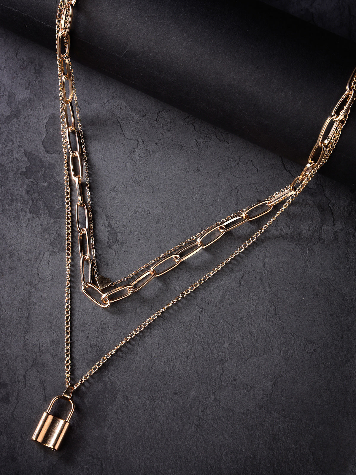 Scintillare by Sukkhi Western Style Rhodium Plated Silver Heart Lock Pendant Necklace for Women & Girls | Birthday Gift for Girls And Women Anniversary Gift for Wife| Gifts Collection|N106613