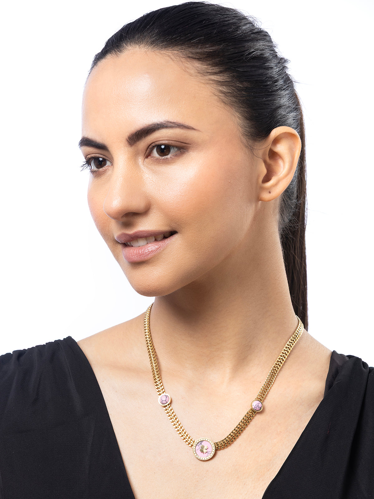 Scintillare By Sukkhi Creative Gold Plating with Stainless Steel Chunky Chain Pendant Necklace Jewellery for Women & Girls|Anti Tarnish Jewellery|Gifts for Wife Girlfriend Mother Sister|N107018