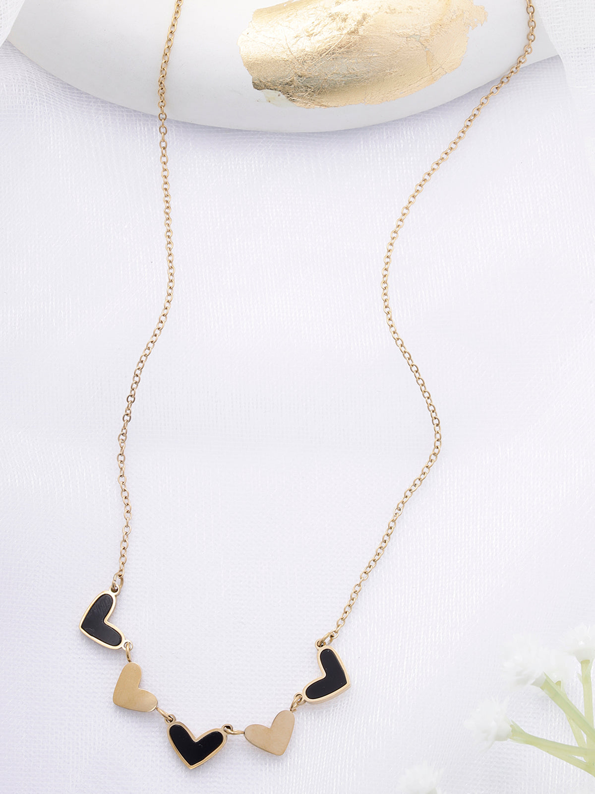 Scintillare By Sukkhi Heart Shaped 18k Gold Plated with Stainless Steel Black White Chain Pendant Necklace Jewellery for Women & Girls|Anti Tarnish Jewellery|Gifts for Wife Girlfriend Mother|N107069