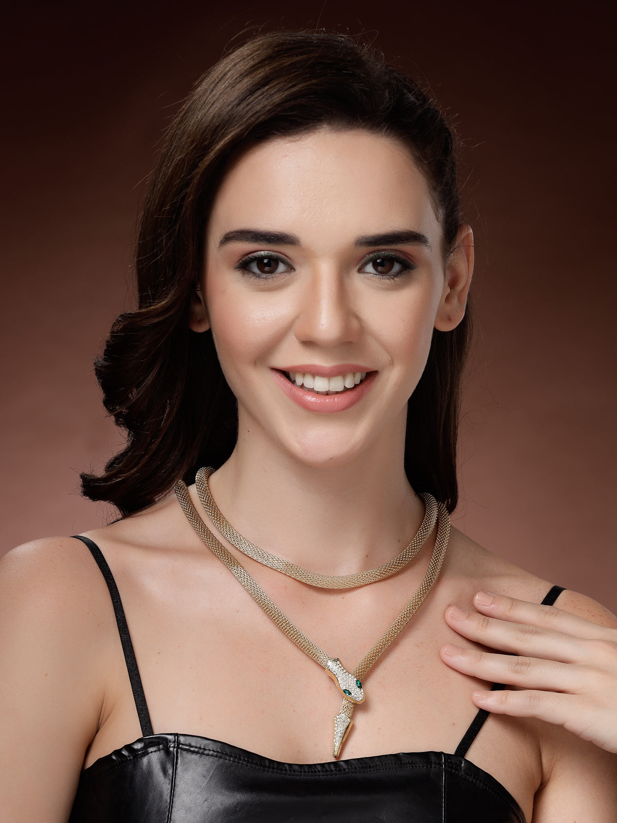 Scintillare By Sukkhi Unique Latest Stylish Crystal Embellishment Gold Choker Necklace for Women & Girls With Two In One Stylish Serpent Accessory Jewellery|N107100