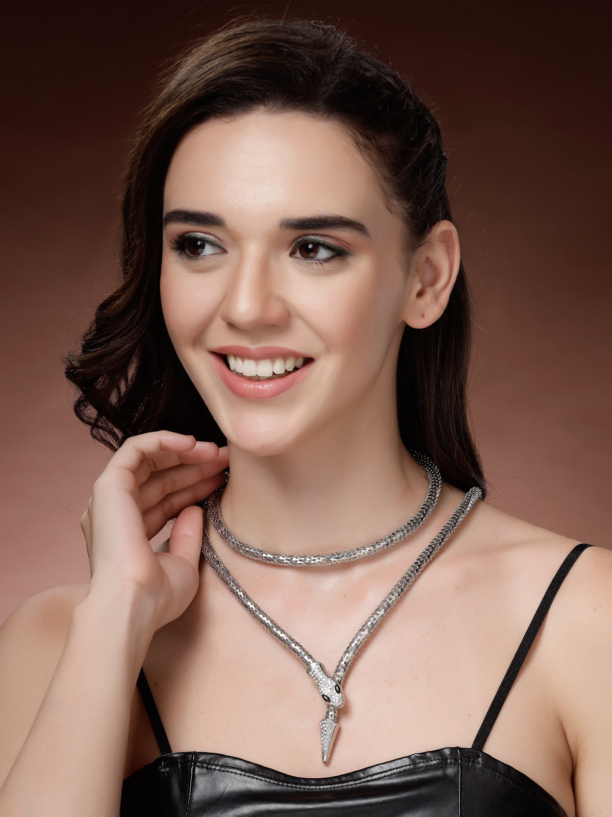 Scintillare By Sukkhi Eye Catchy Latest Stylish Crystal Embellishment Silver Choker Necklace for Women & Girls With Two In One Stylish Serpent Accessory Jewellery|N107103