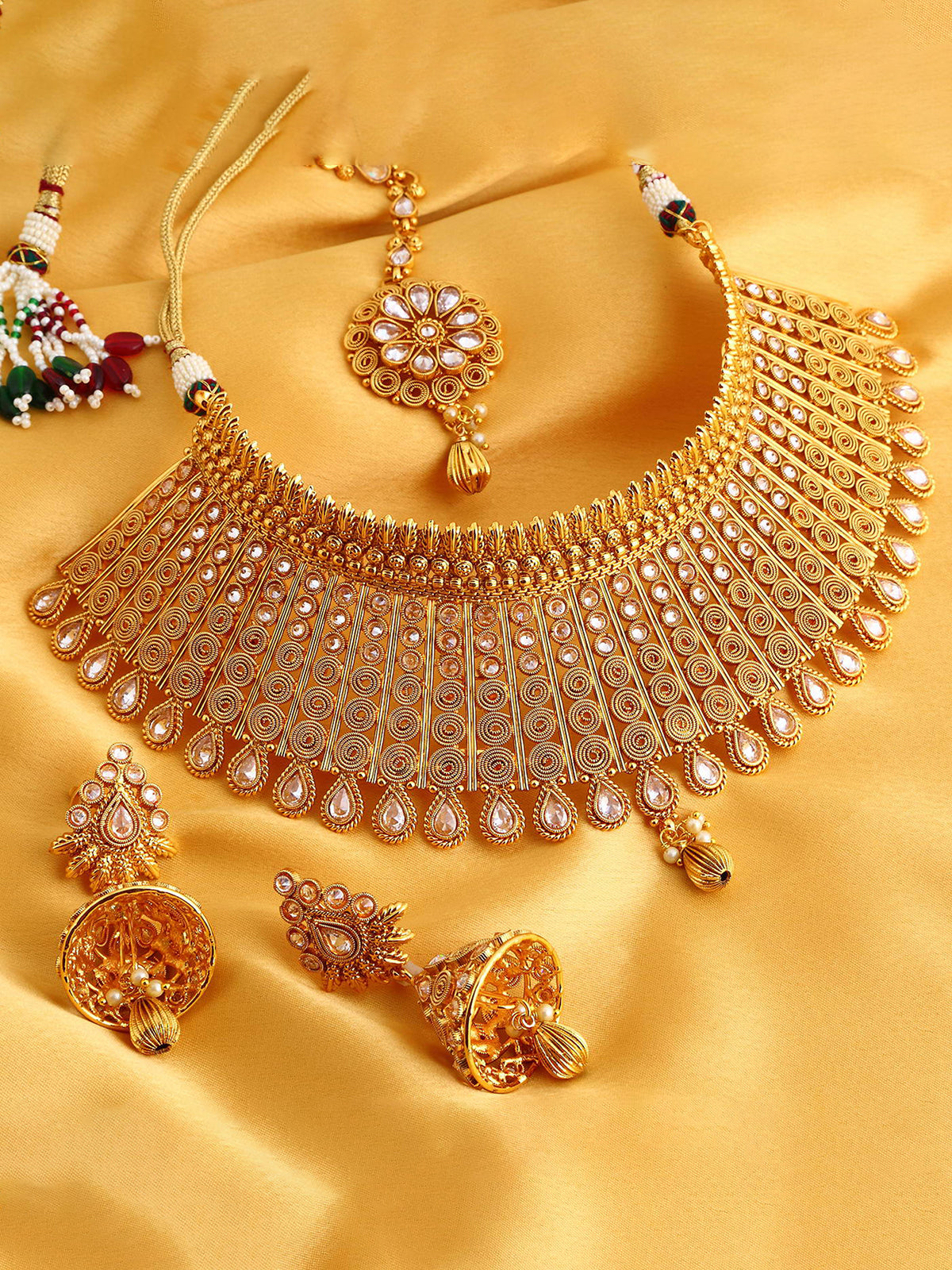 Sukkhi Exclusive Gold Plated Kundan Choker Necklace Set For Women N73395