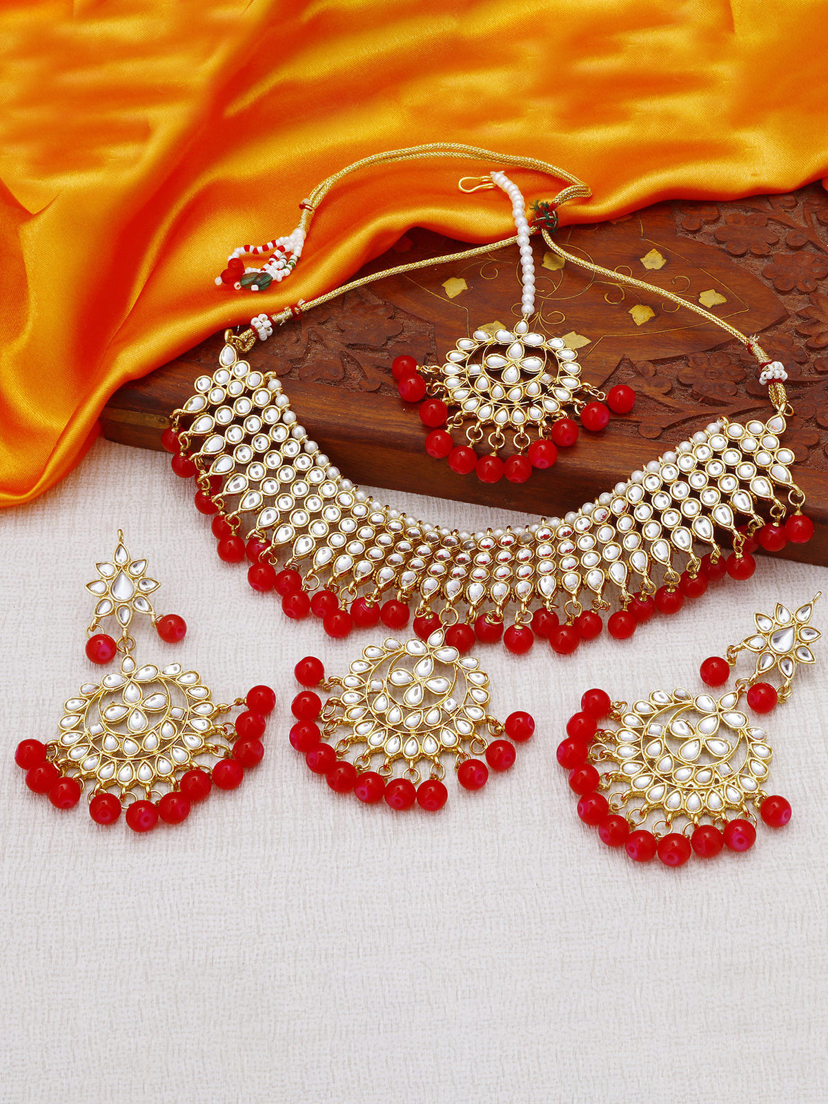 Sukkhi Glorious Kundan Gold Plated Choker Necklace Set for Women N73542