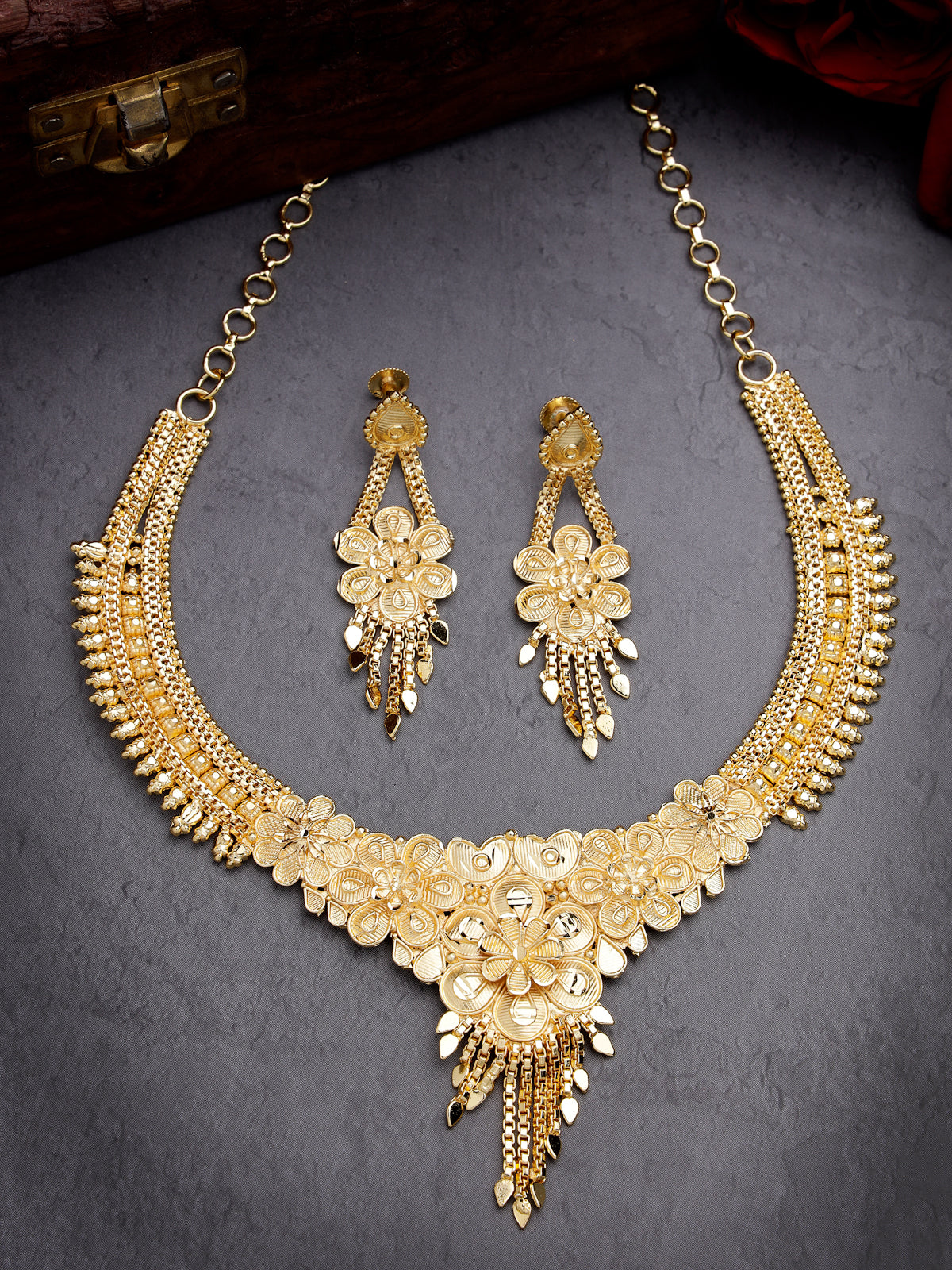Sukkhi High-Class Traditional One Gram High Gold Plated with Floral Design Adjustable Choker Necklace Set with Dangler Earrings Jewellery Set for Women & Girls|Set of 1|N73750