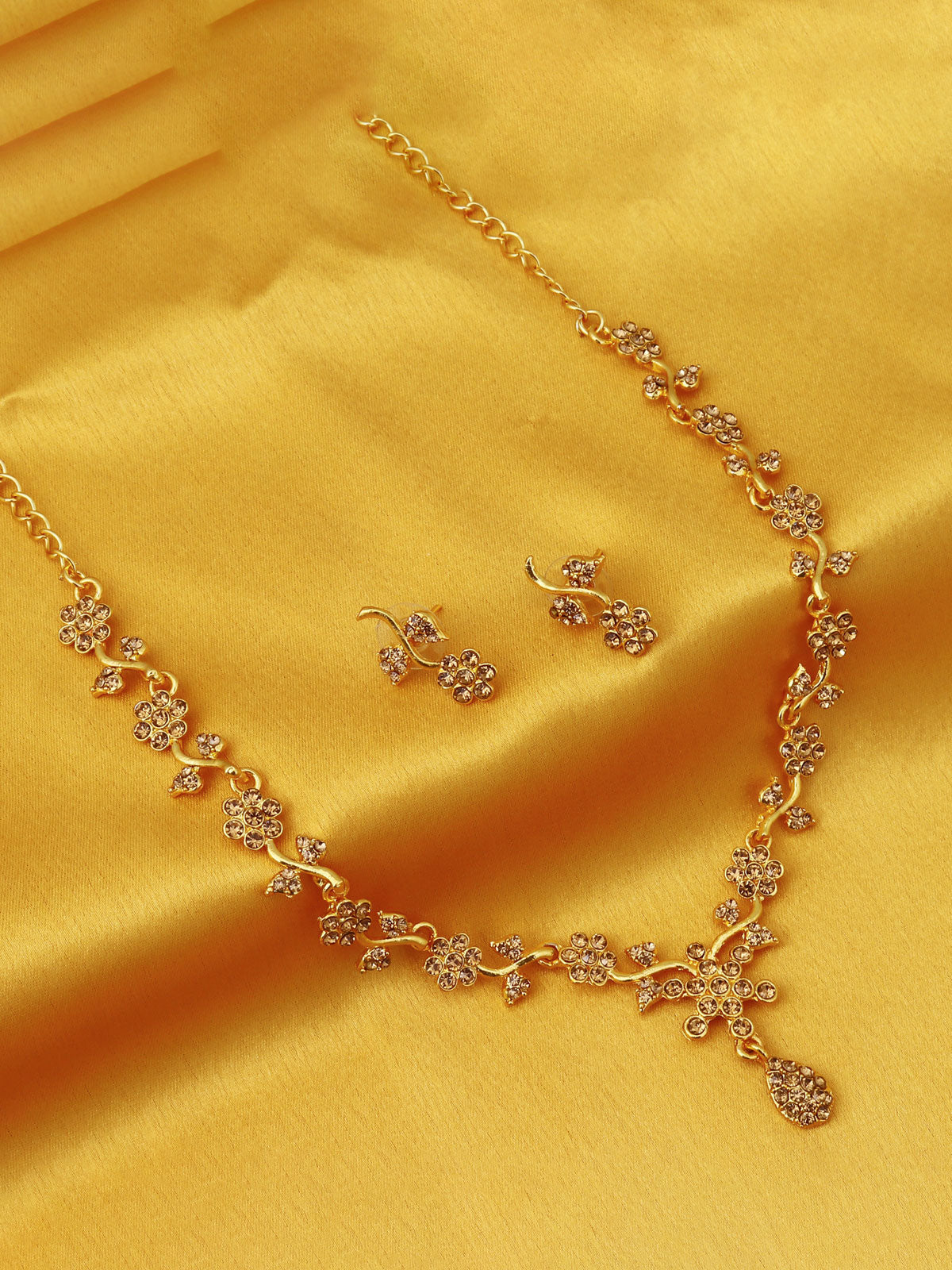 Sukkhi Floral Gold Plated LCT Stone Necklace Set for Women N79653