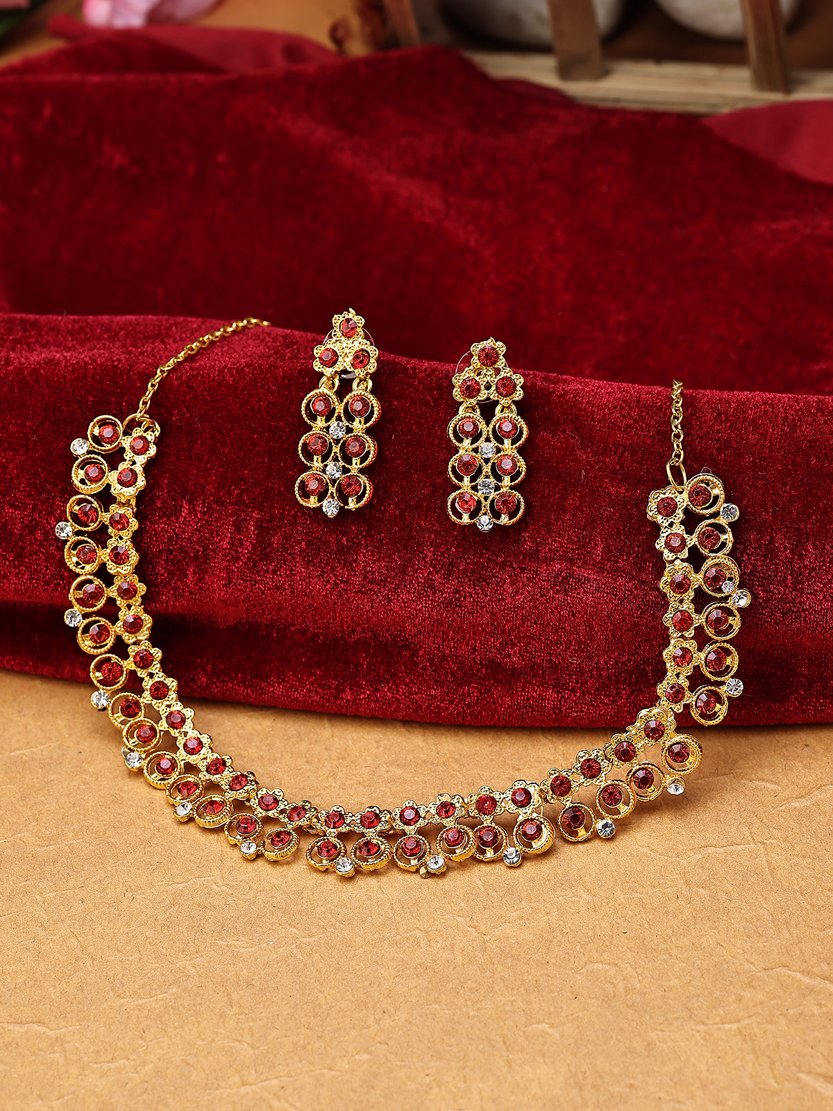 Sukkhi Embossing Gold Plated Necklace Set for Women NS100701