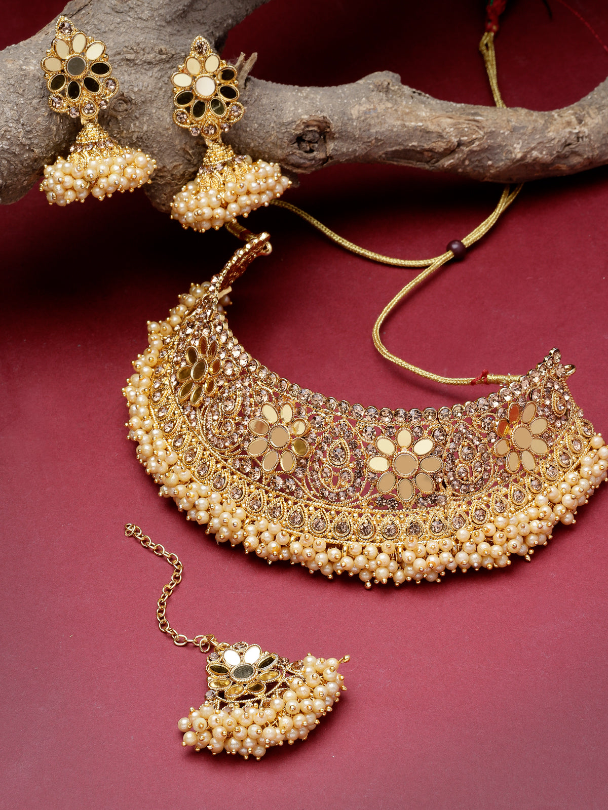 Sukkhi Timelessely Beautiful Gold Plated Gold Kundan & Beads Floral Choker Necklace Set With Earring And Maangtika | Jewellery Set For Women (NS105481)