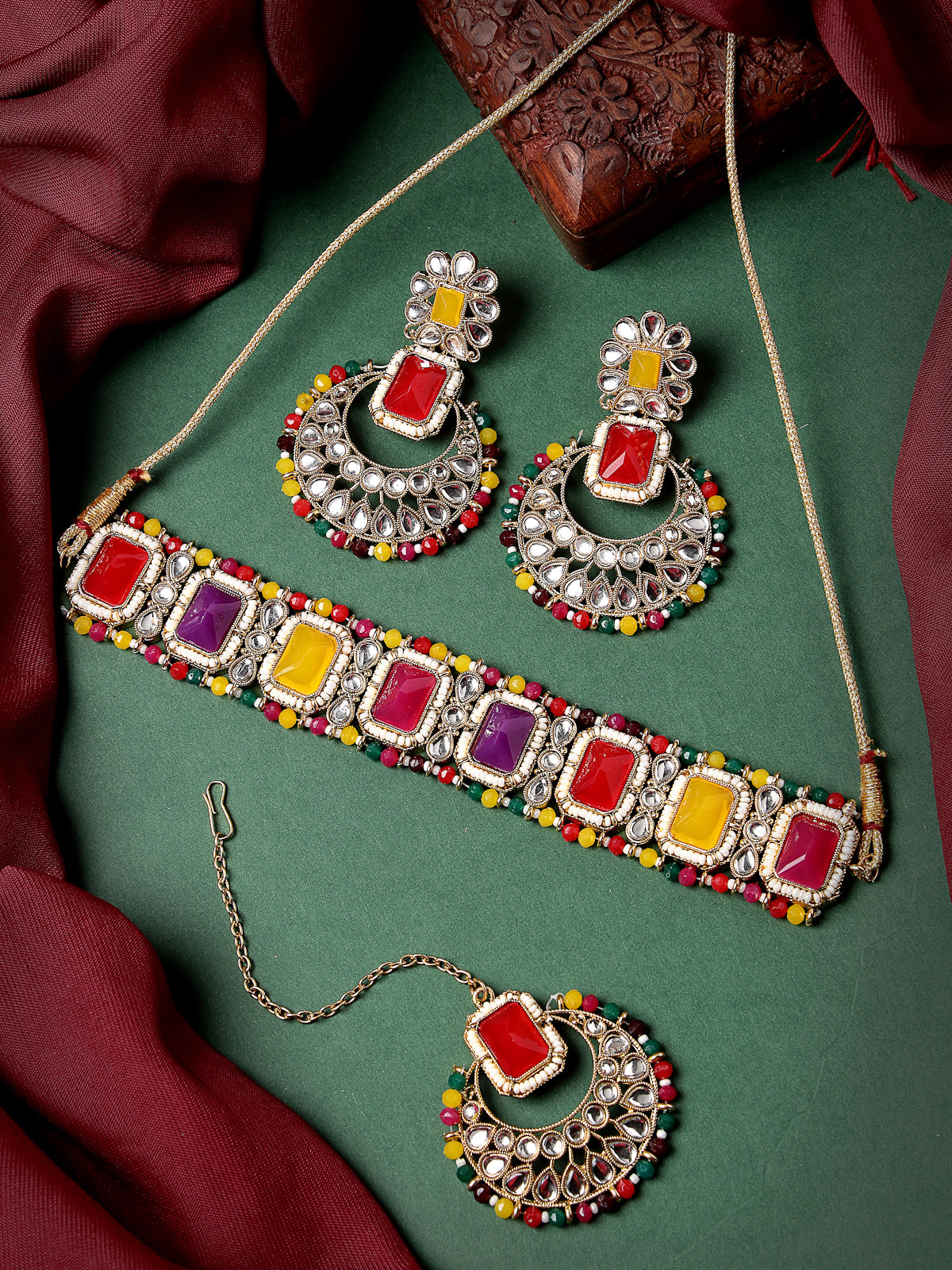 Sukkhi Affordable Squared Style Multi Kundan & Beads Choker Necklace Set With Earring And Maangtika | Jewellery Set For Women (NS105523)