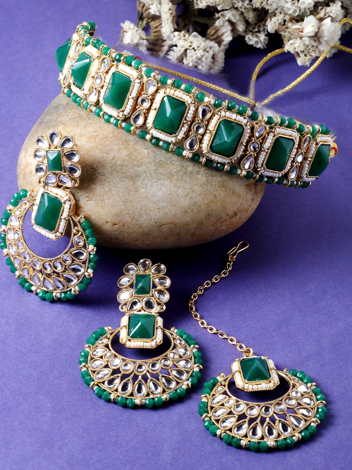 Sukkhi Affordable Squared Style Green Kundan & Beads Choker Necklace Set With Earring And Maangtika | Jewellery Set For Women (NS105524)