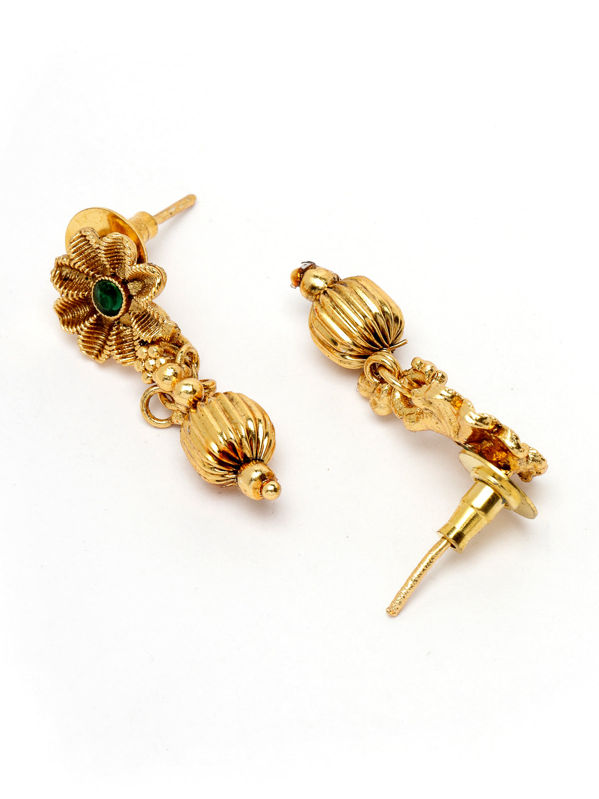 Sukkhi Astonish Gold Plated Floral Copper Choker Necklace Set With Studs Earring | Jewellery Set For Women (NS105535)