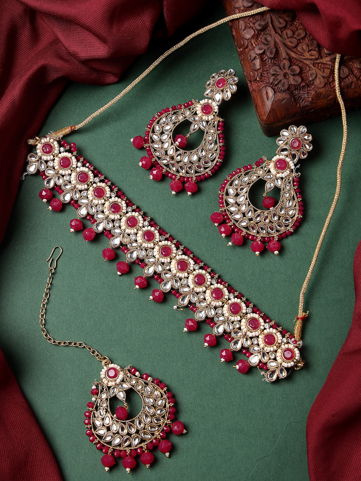 Sukkhi Delightful Round Shaped Gold Plated Rani Pink Kundan & Beads Choker Necklace Set With Earring And Maangtika | Jewellery Set For Women (NS105596)