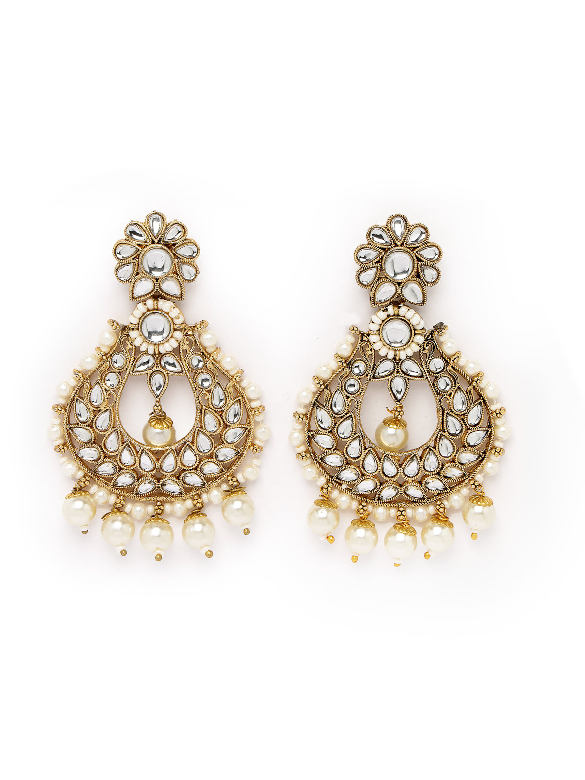 Sukkhi Delightful Round Shaped Gold Plated White Kundan & Beads Choker Necklace Set With Earring And Maangtika | Jewellery Set For Women (NS105597)