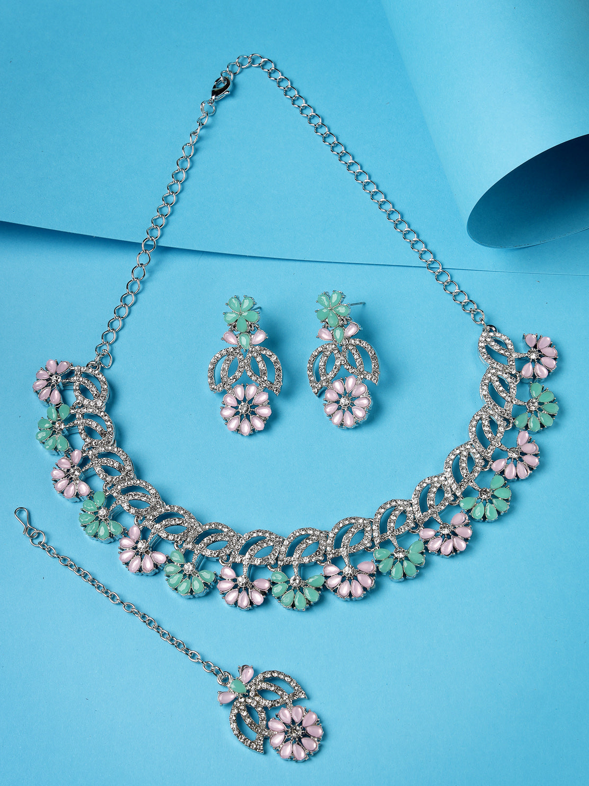 Sukkhi Bridal Rhodium Plated AD White Stones Floral Collar Bone Necklace Set With Earring And Maangtika | Jewellery Set For Women (NS105602)