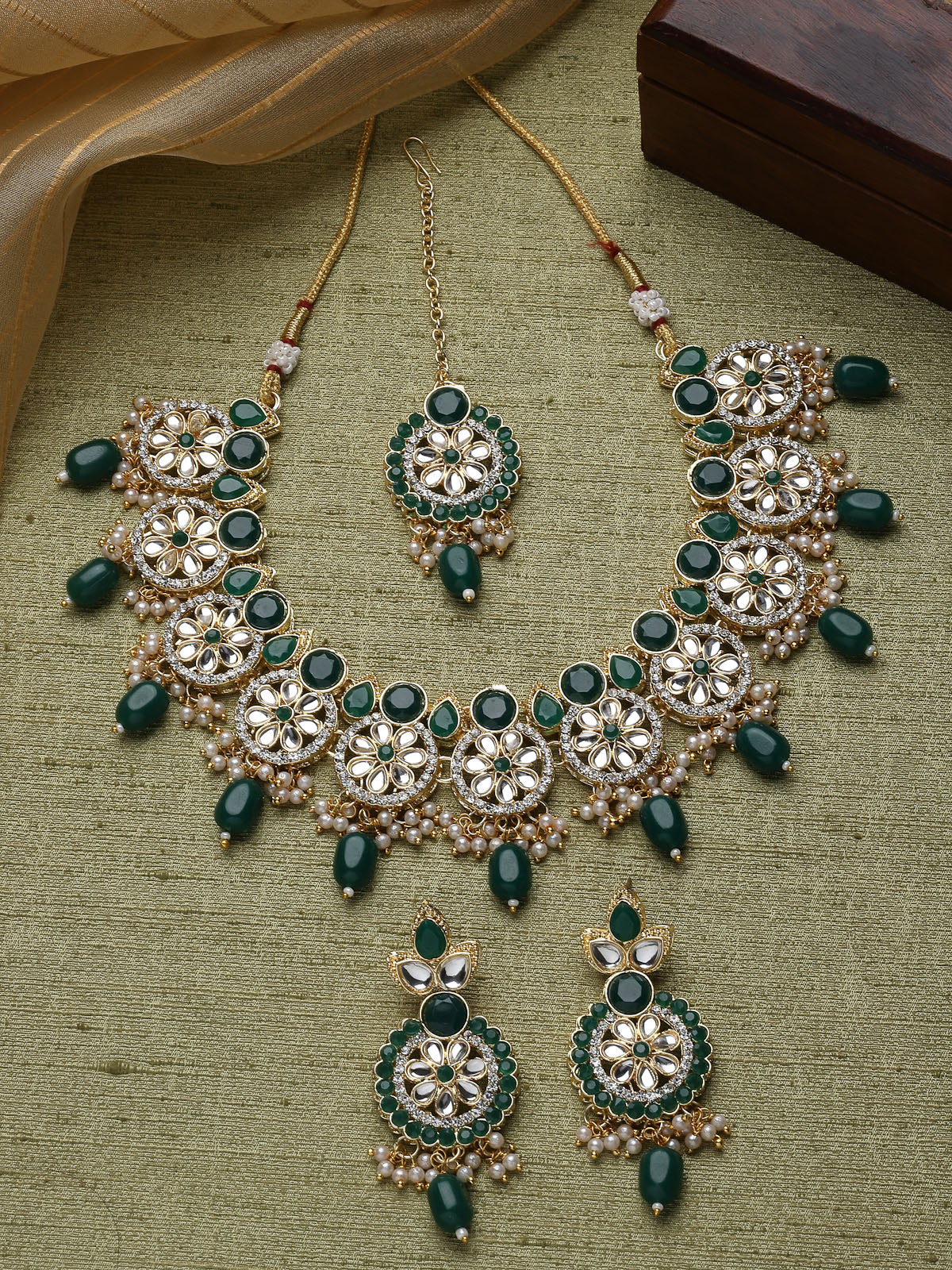 Sukkhi Indian Traditional Gold Plated AD Green Collar Bone Necklace Set With Earring And Maangtika | Jewellery Set For Women (NS105701)