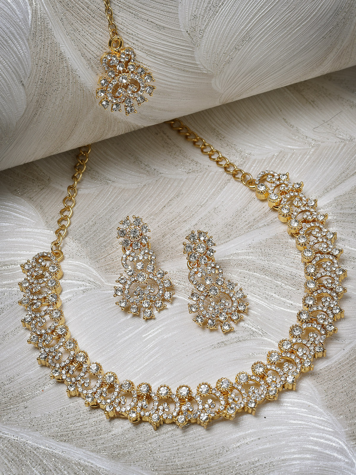Sukkhi Festive Gold Plated AD White Stone Collar Bone Necklace Set With Earring And Maangtika | Jewellery Set For Women (NS105716)