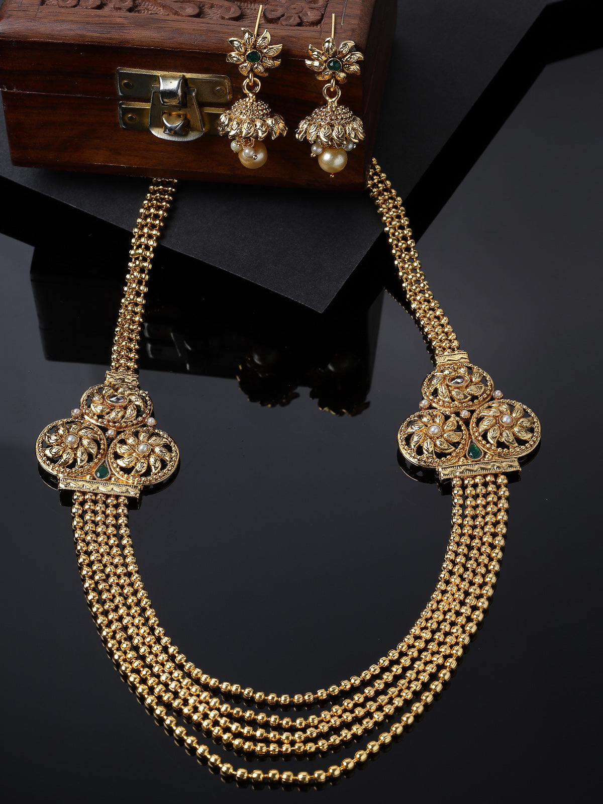 Sukkhi Inspiring Gold Plated Golden Rani Haar Long Kundan Studded Multistring Necklace Set And Earring | Jewellery Set For Women (NS105736)