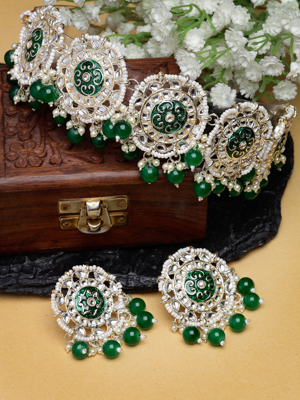 Studio Sukkhi Beddable Gold Plated Green Kundan & Beads Choker Necklace Set For Women NS105810