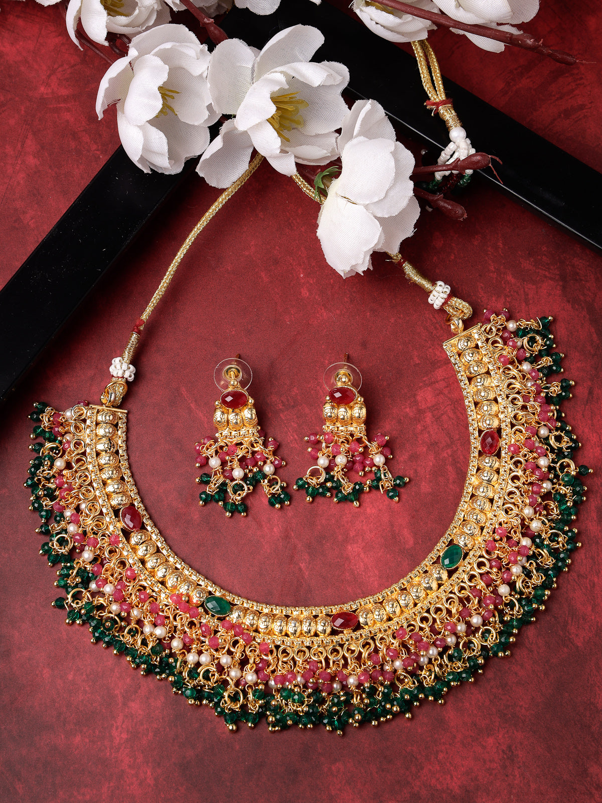 Sukkhi Traditional Classic Gold Plated Red Green Beadded Gold Choker Necklace Set with Dangler Earrings Jewellery Set for Women & Girls|Set of 1|NS105848