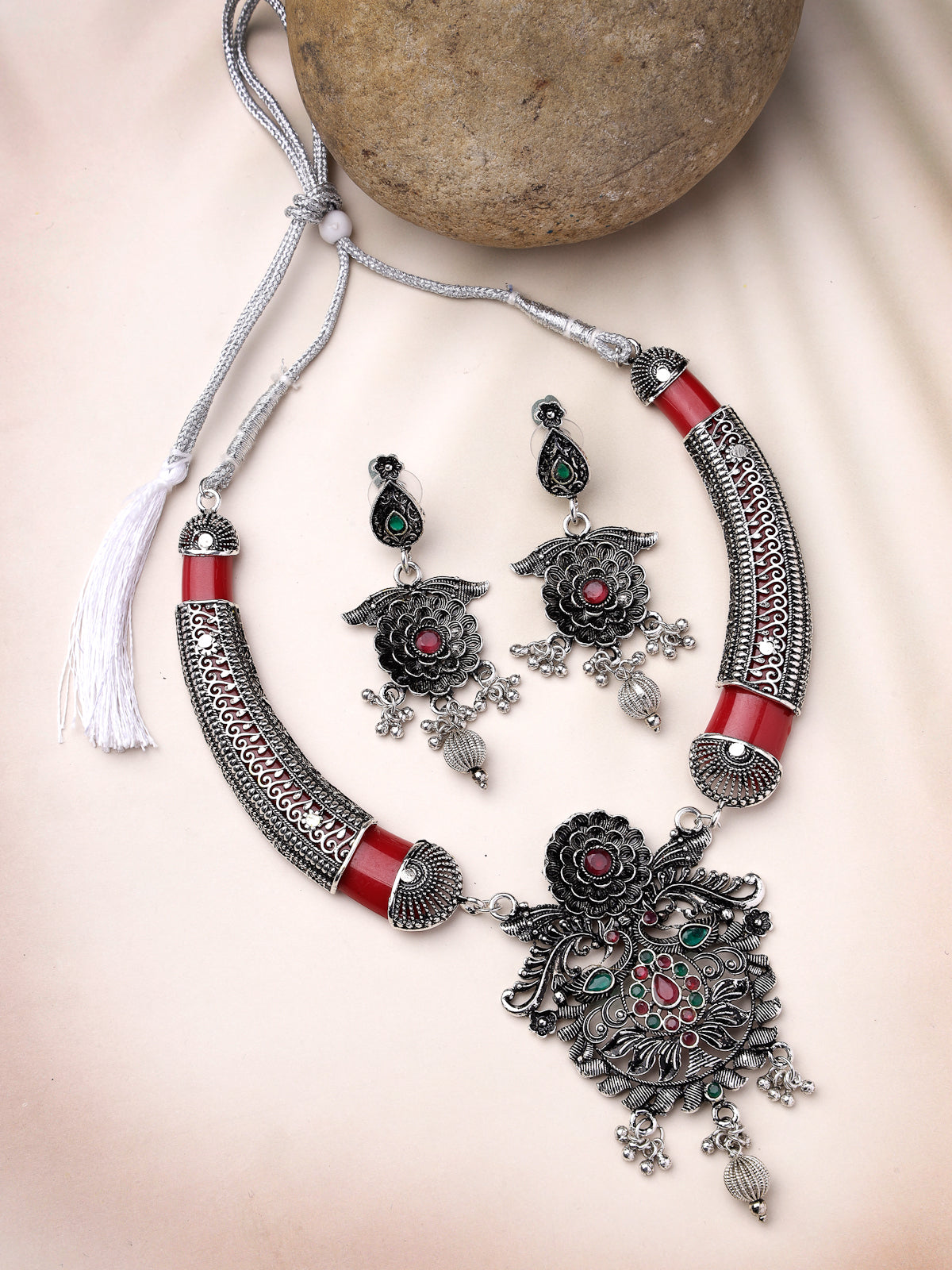 Sukkhi Classic Oxidised Silver Plated Floral Choker Hasli Style Red Necklace Set With Dangle Earrings Jewellery Set For Women & Girls|Set of 1|NS106054